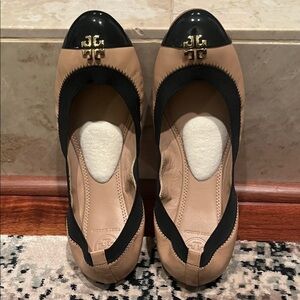 Tory Burch Tan and Black Cap-Toe Flats